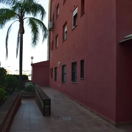 Bueno, Bonito Y Barato Costa Apartment *